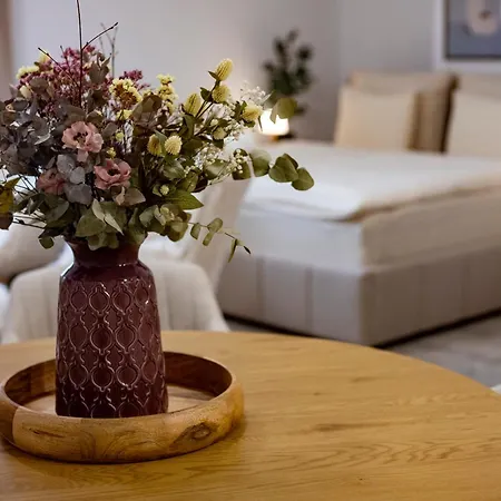 Mirra Hotel
