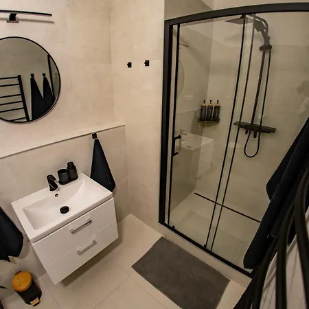 Mirra Hotel