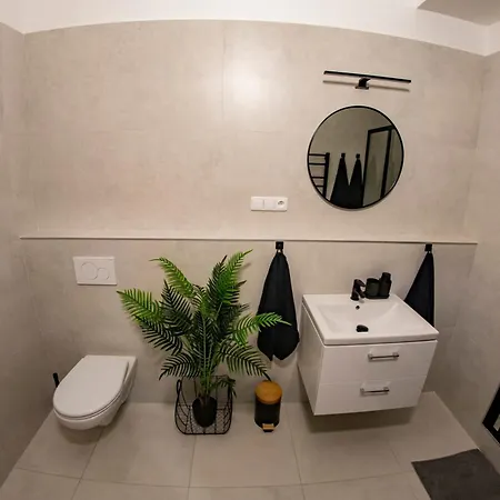 Mirra Hotel
